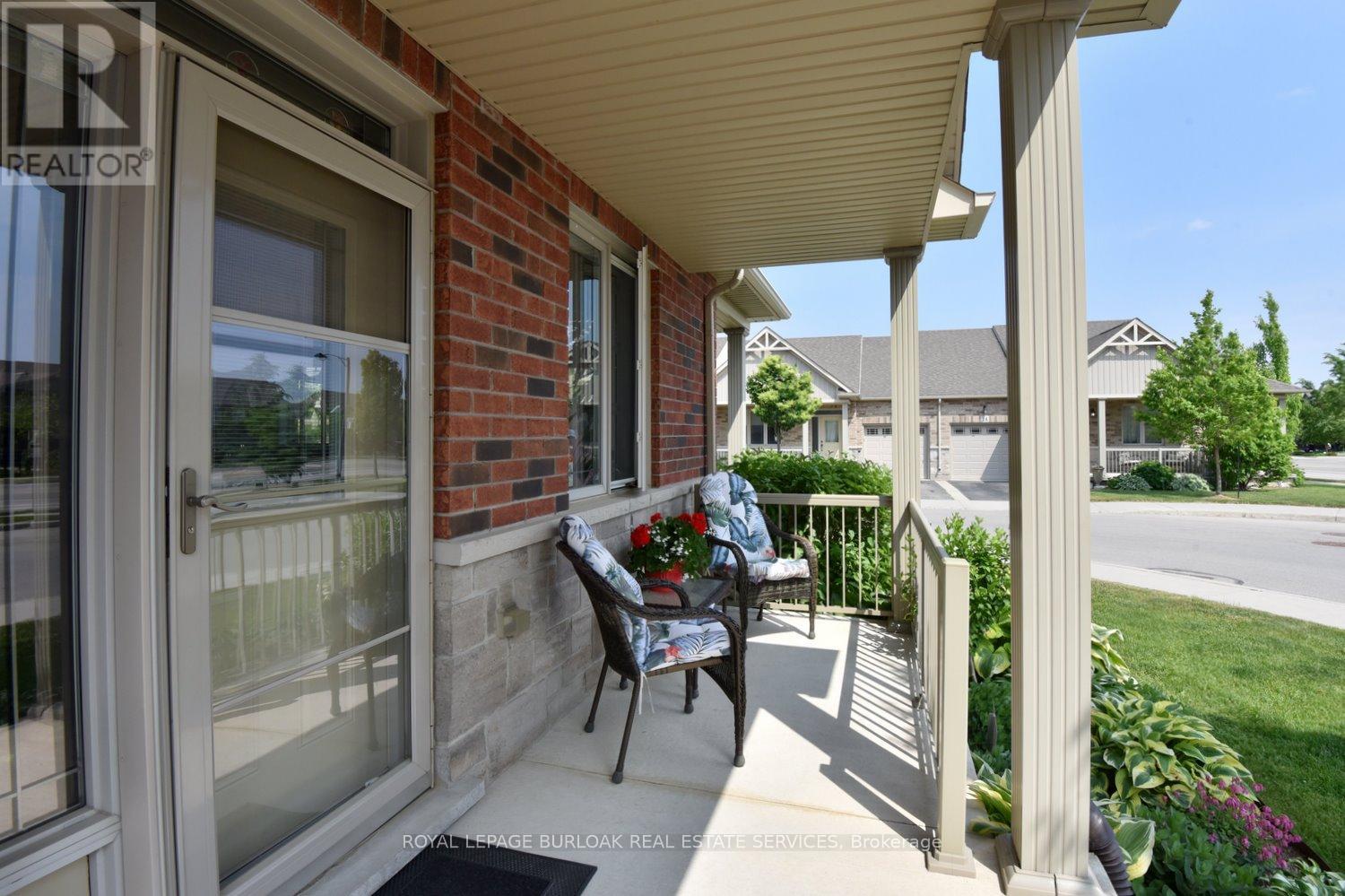 11 Ecker Lane, Hamilton, Ontario  L0R 1C0 - Photo 6 - X12168450