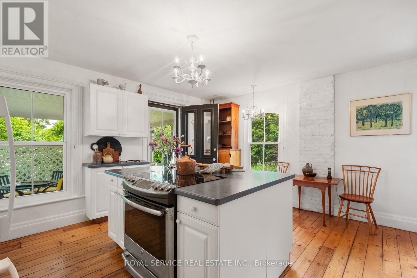303 Henry Street, Cobourg, Ontario K9A 3Y7 - Photo 10 - X12210886