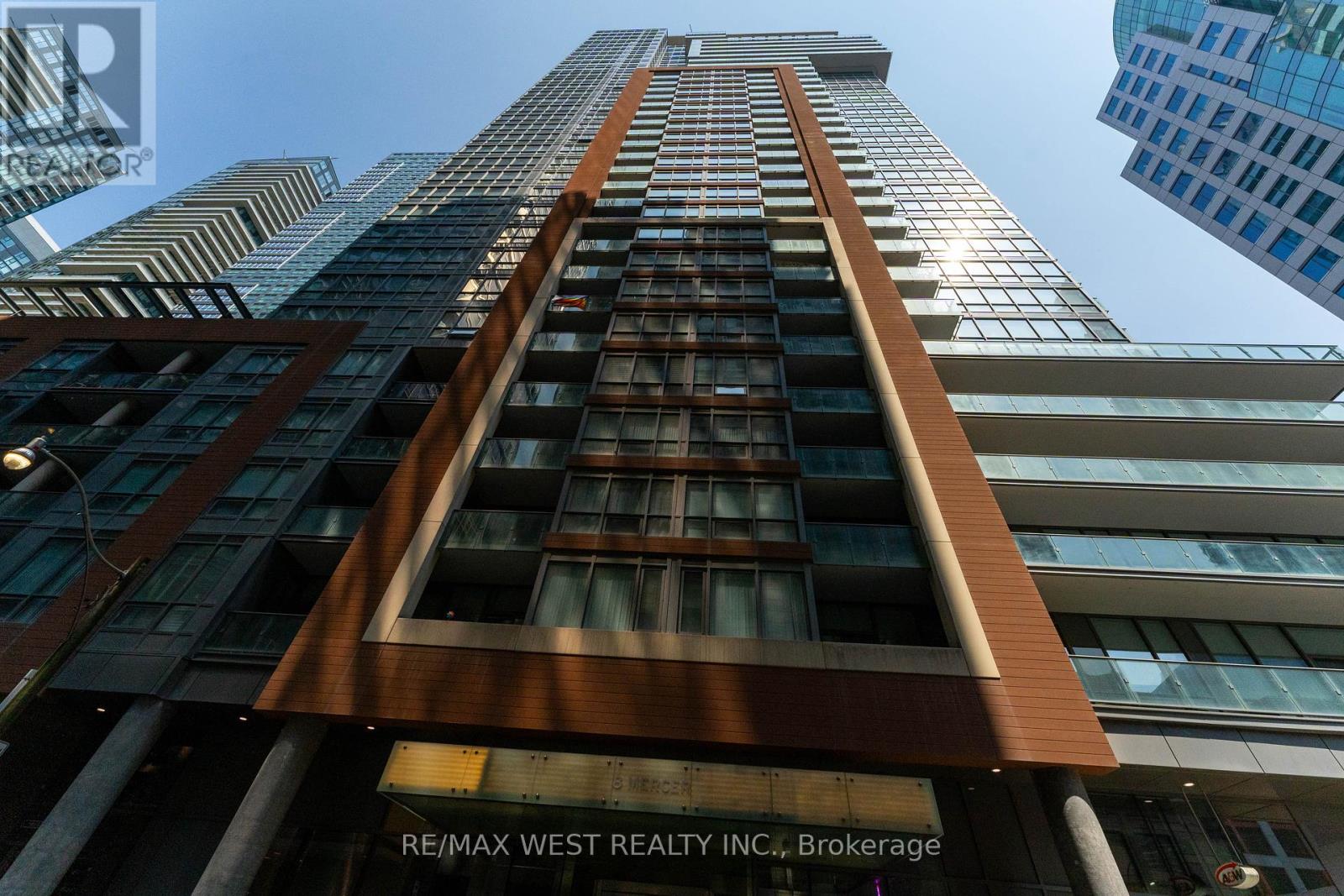 327 - 8 Mercer Street, Toronto (Waterfront Communities), Ontario  M5V 0C4 - Photo 1 - C12218702