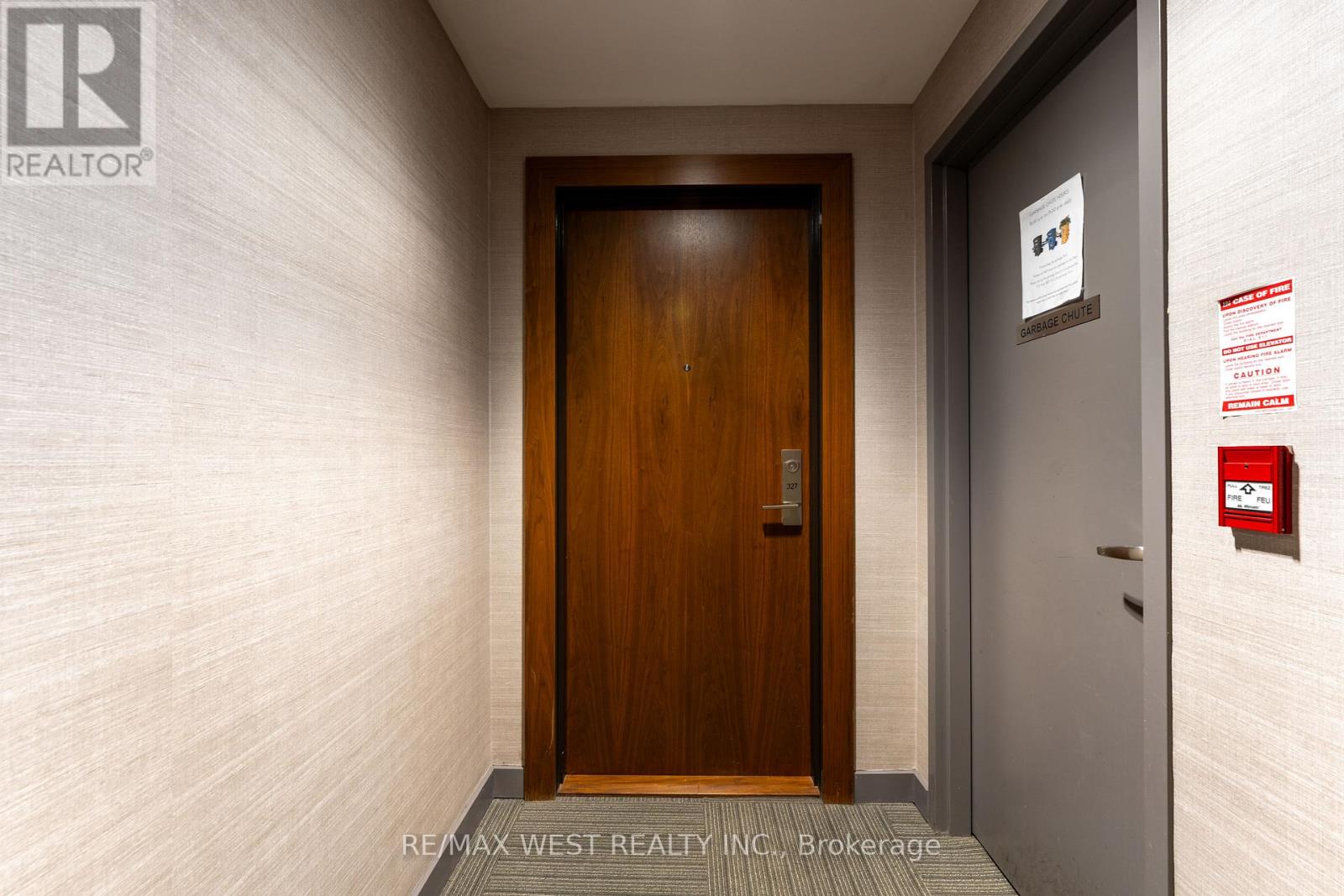 327 - 8 Mercer Street, Toronto (Waterfront Communities), Ontario  M5V 0C4 - Photo 3 - C12218702