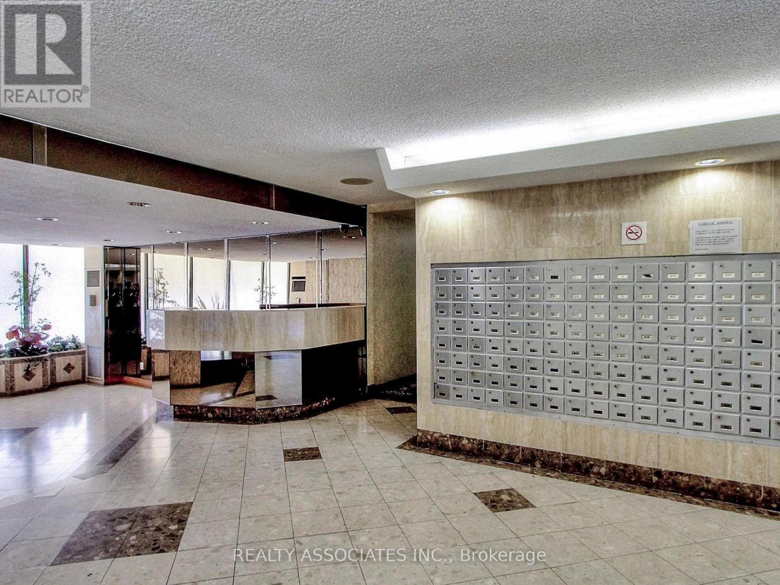 1704 - 205 Hilda Avenue, Toronto (Newtonbrook West), Ontario  M2M 4B1 - Photo 11 - C12218760