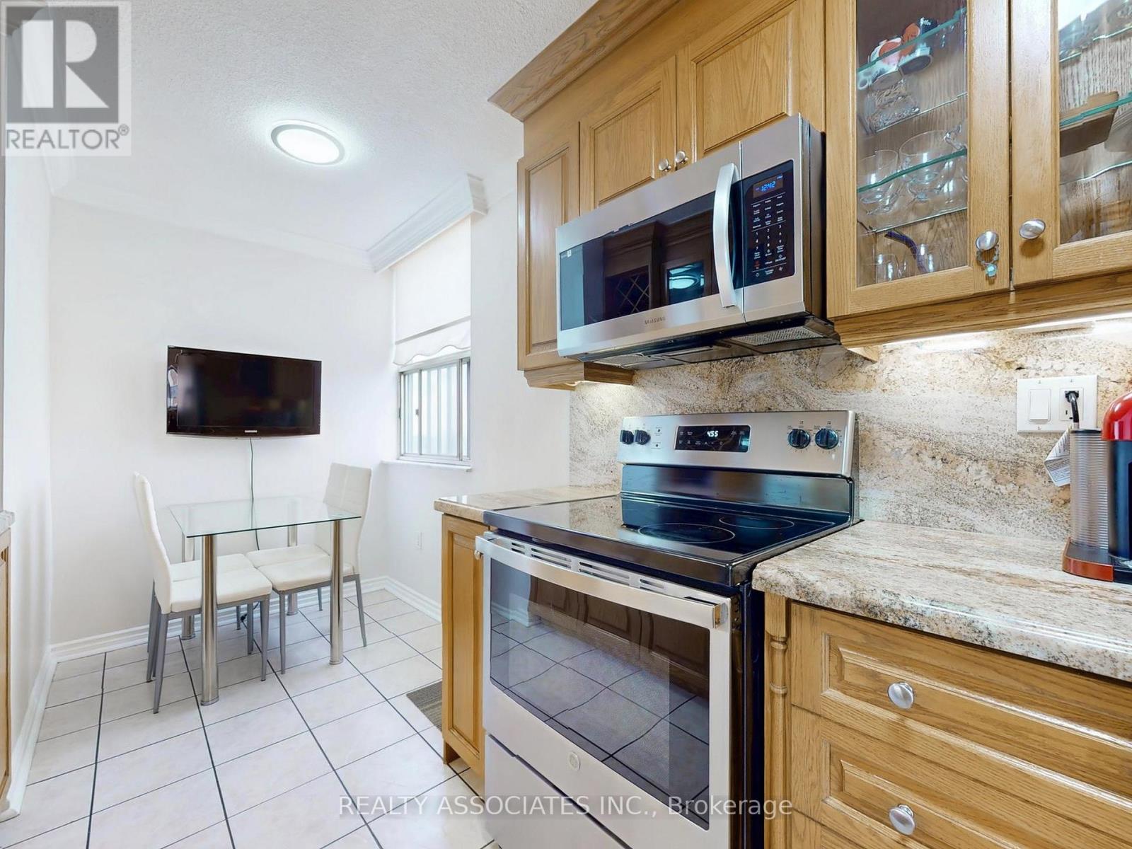1704 - 205 Hilda Avenue, Toronto (Newtonbrook West), Ontario  M2M 4B1 - Photo 23 - C12218760
