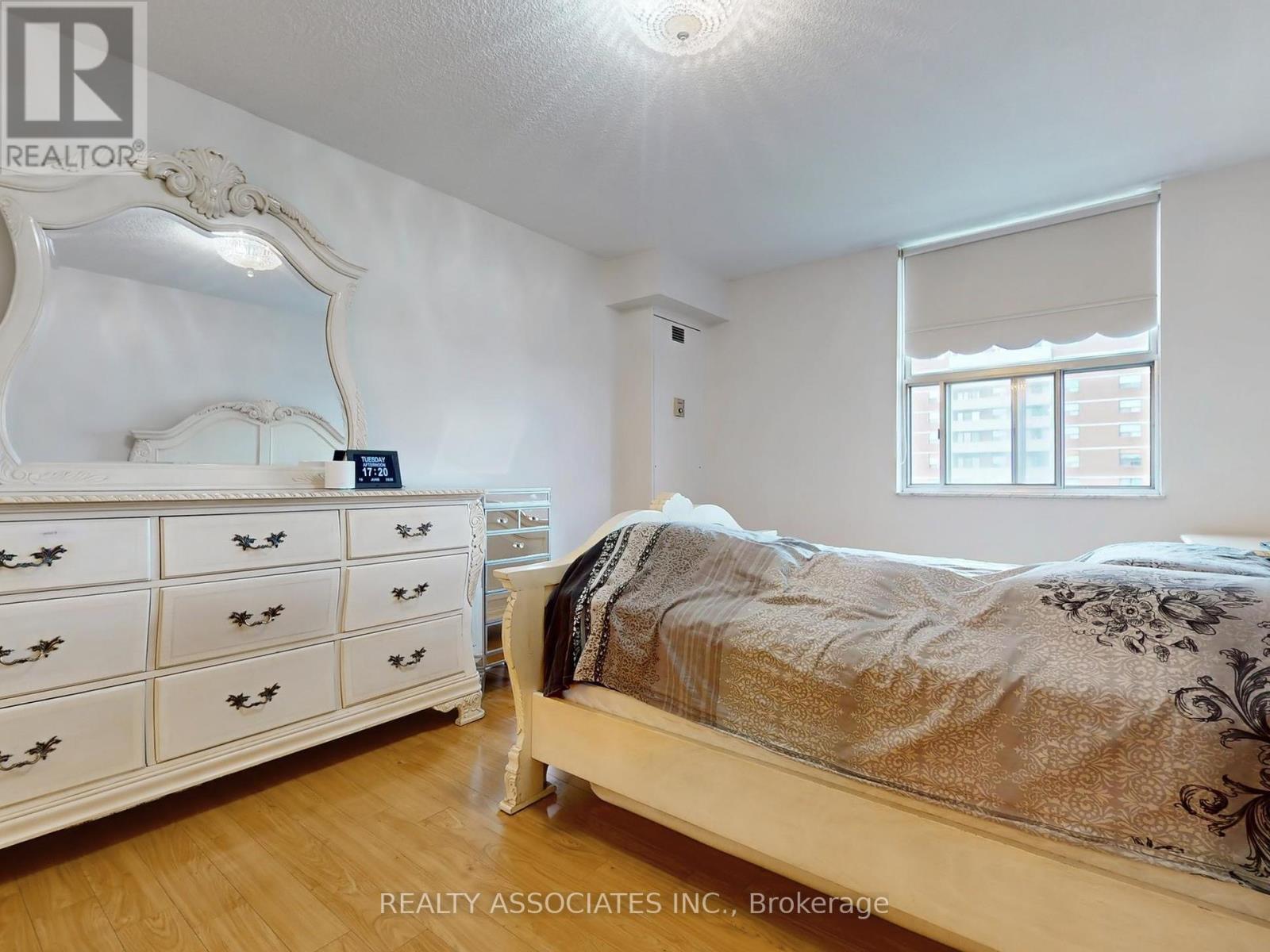 1704 - 205 Hilda Avenue, Toronto (Newtonbrook West), Ontario  M2M 4B1 - Photo 27 - C12218760