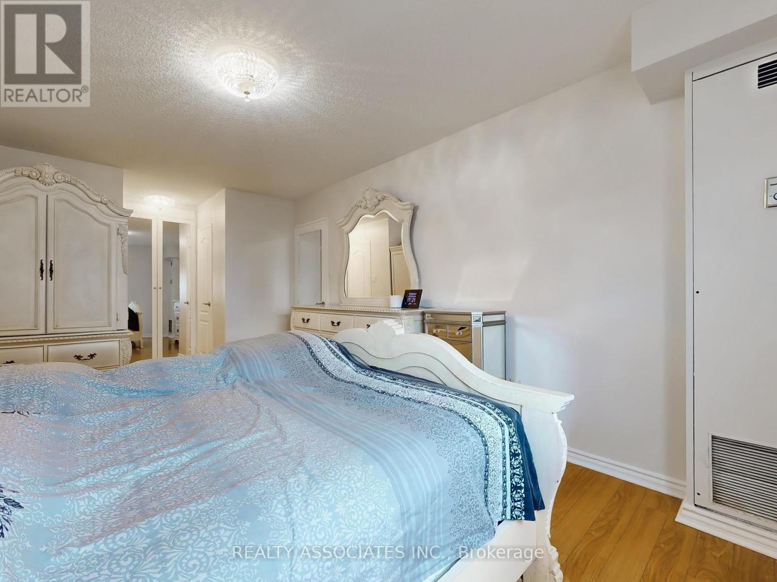 1704 - 205 Hilda Avenue, Toronto (Newtonbrook West), Ontario  M2M 4B1 - Photo 28 - C12218760
