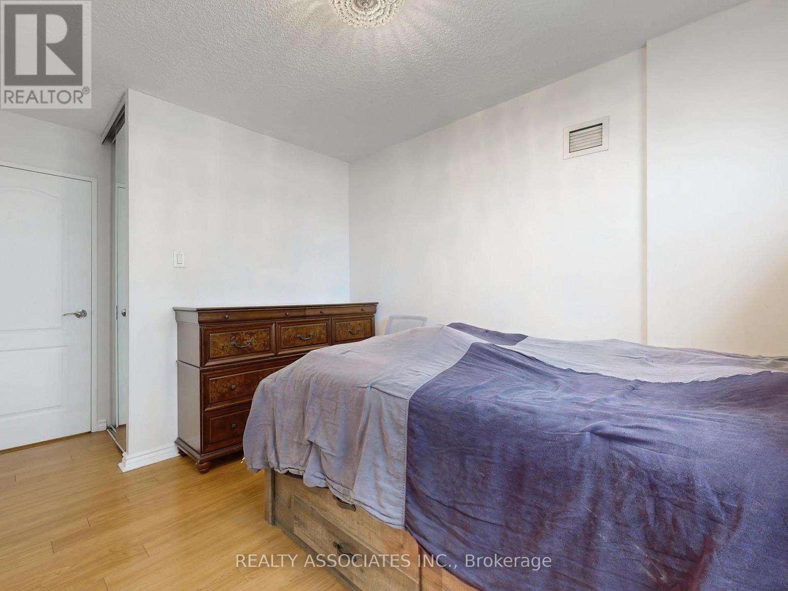 1704 - 205 Hilda Avenue, Toronto (Newtonbrook West), Ontario  M2M 4B1 - Photo 32 - C12218760