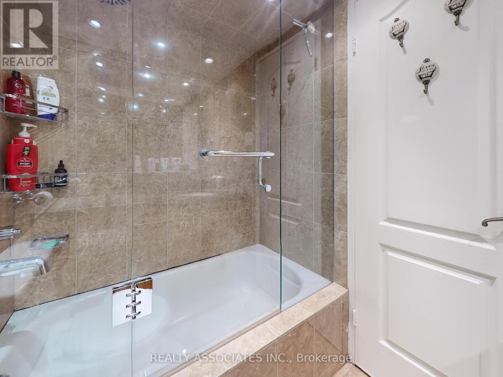 1704 - 205 Hilda Avenue, Toronto (Newtonbrook West), Ontario  M2M 4B1 - Photo 37 - C12218760