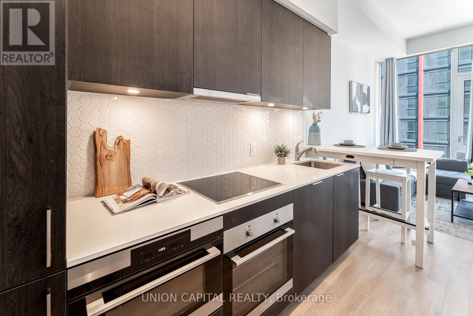 1313 - 158 Front Street E, Toronto (Moss Park), Ontario  M5A 0K9 - Photo 14 - C12218781