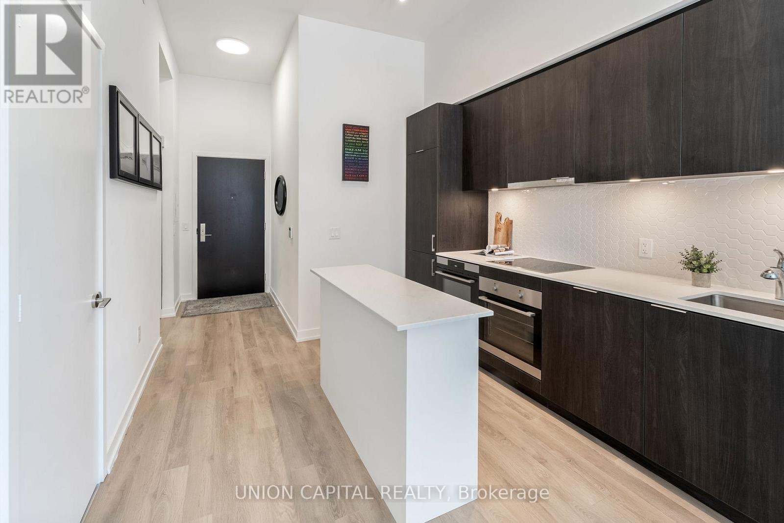 1313 - 158 Front Street E, Toronto (Moss Park), Ontario  M5A 0K9 - Photo 7 - C12218781