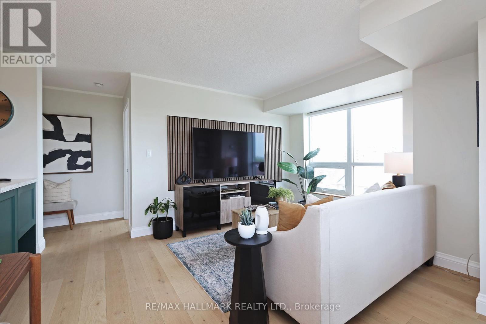 407 - 120 Dallimore Circle, Toronto (Banbury-Don Mills), Ontario  M3C 4J1 - Photo 3 - C12218801