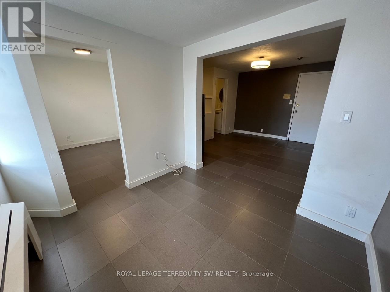 3 - 213 Queen Street E, Toronto (Moss Park), Ontario  M5A 1S2 - Photo 10 - C12218925