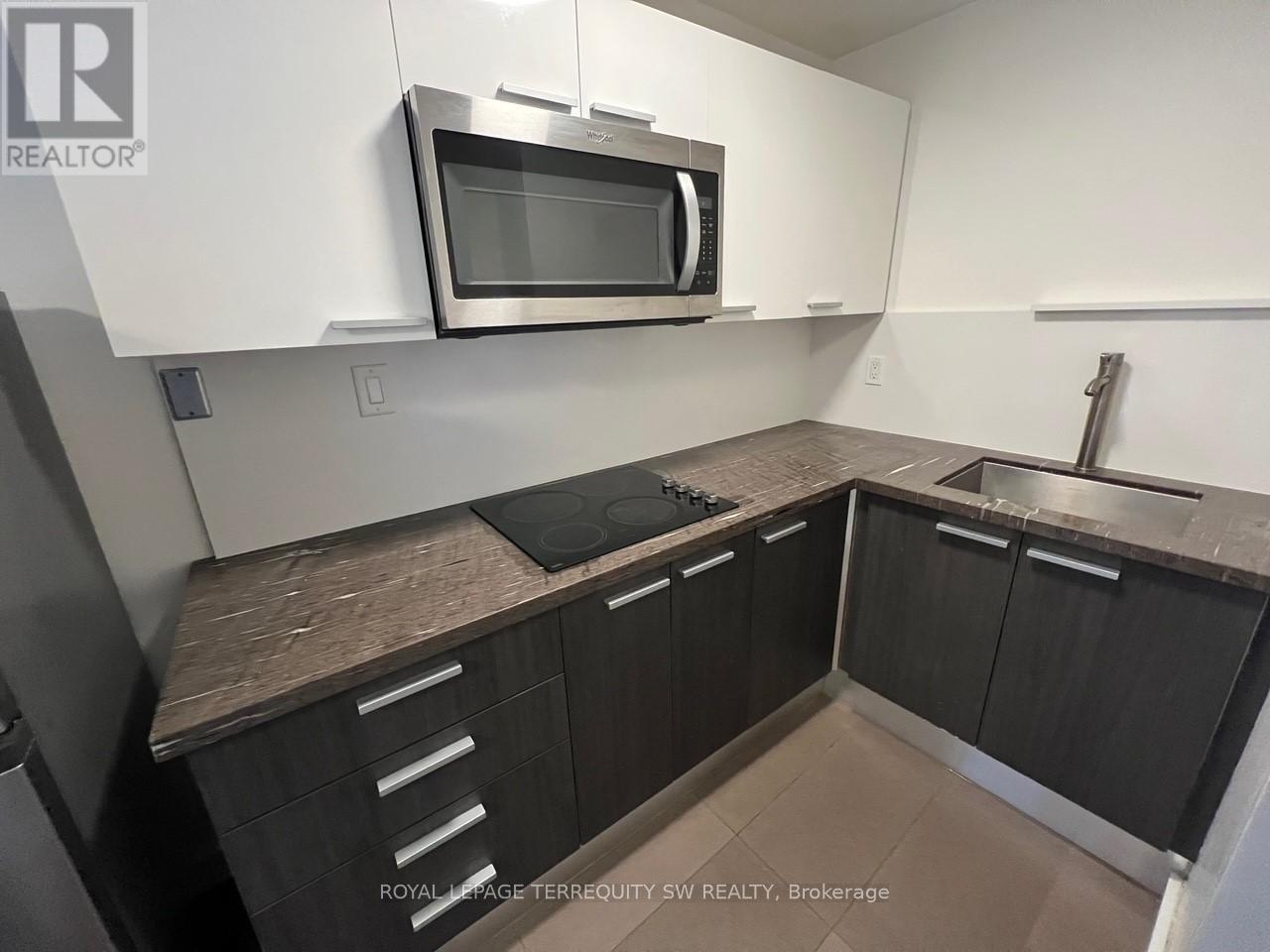 3 - 213 Queen Street E, Toronto (Moss Park), Ontario  M5A 1S2 - Photo 12 - C12218925