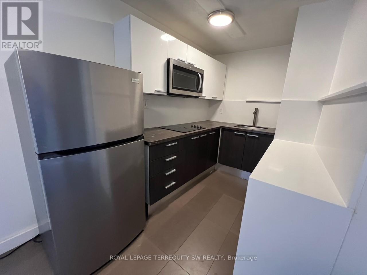3 - 213 Queen Street E, Toronto (Moss Park), Ontario  M5A 1S2 - Photo 3 - C12218925