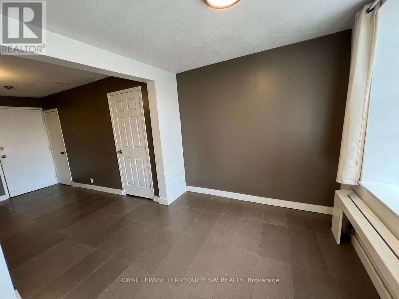 3 - 213 Queen Street E, Toronto (Moss Park), Ontario  M5A 1S2 - Photo 9 - C12218925