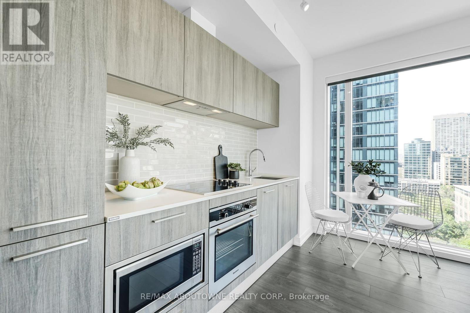 1802 - 3 Gloucester Street, Toronto (Church-Yonge Corridor), Ontario  M4Y 0C6 - Photo 11 - C12219038