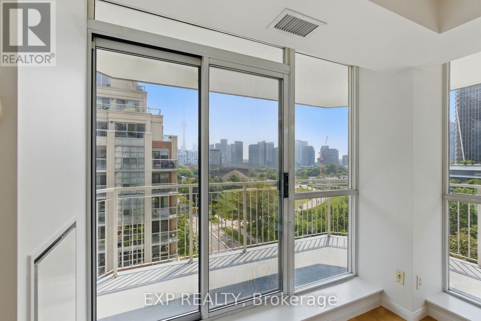 704 - 18 Stafford Street, Toronto (Niagara), Ontario  M5V 3W4 - Photo 13 - C12219057
