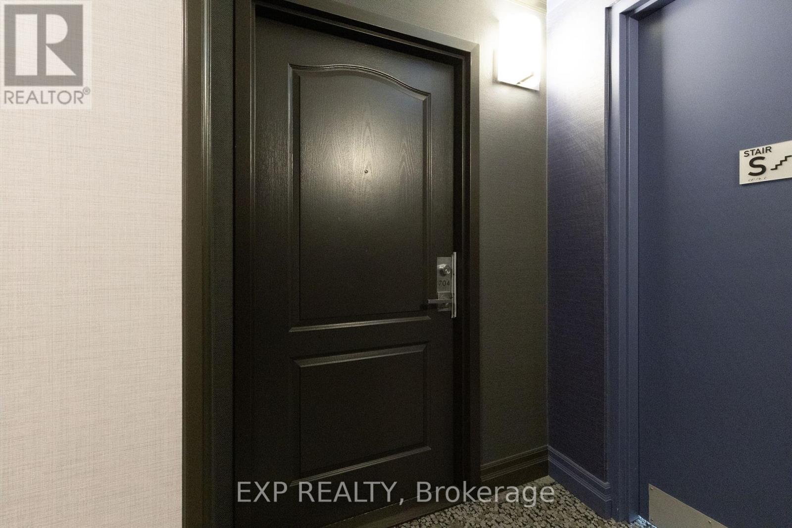704 - 18 Stafford Street, Toronto (Niagara), Ontario  M5V 3W4 - Photo 2 - C12219057