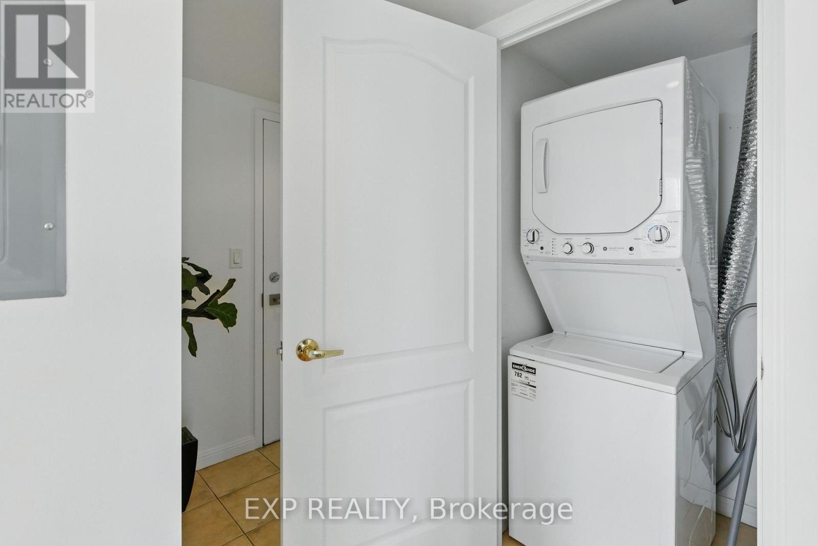 704 - 18 Stafford Street, Toronto (Niagara), Ontario  M5V 3W4 - Photo 27 - C12219057