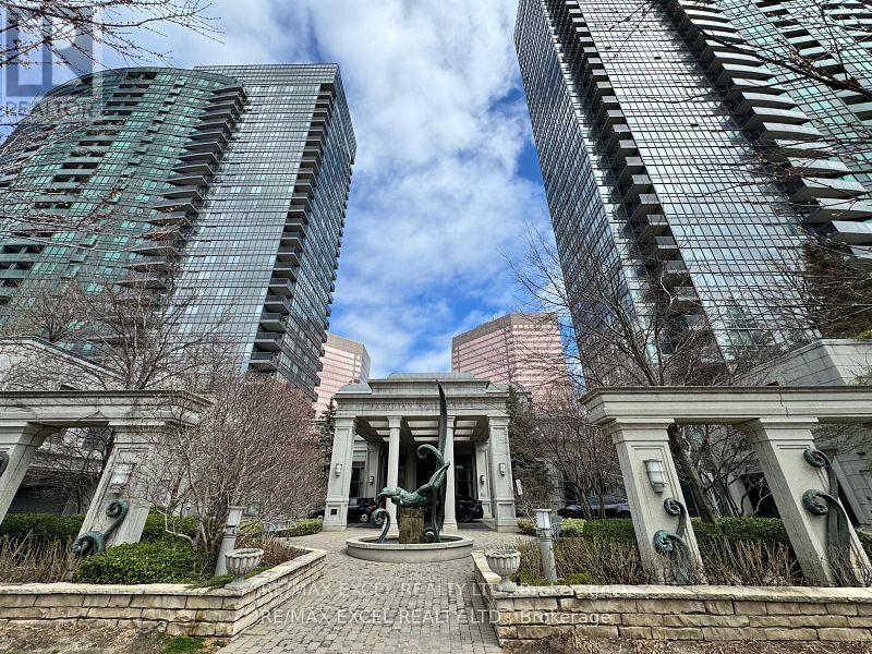 428 - 25 Greenview Avenue, Toronto (Newtonbrook West), Ontario  M2M 0A5 - Photo 1 - C12219060