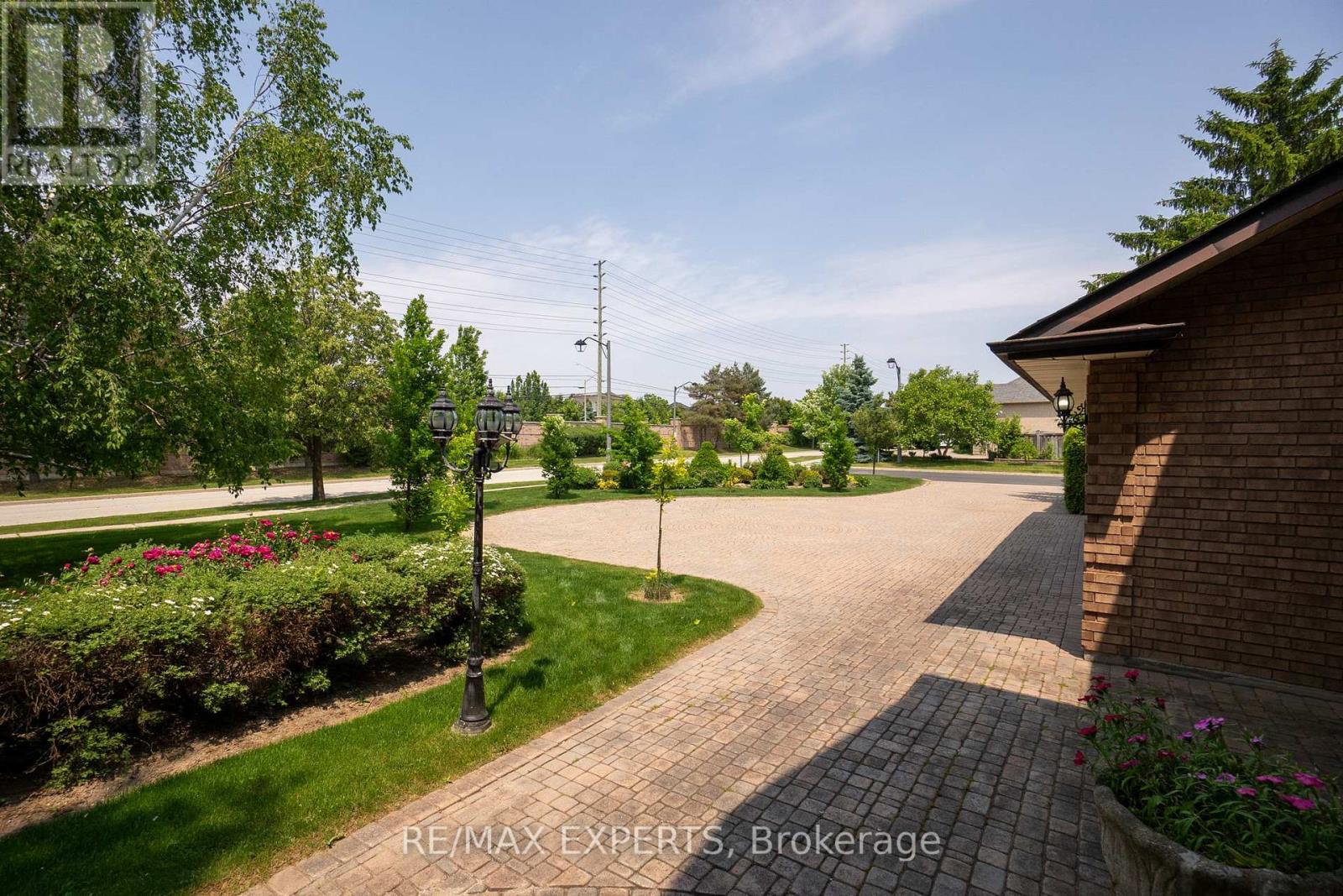 80 Colucci Drive, Vaughan (East Woodbridge), Ontario  L4L 9A6 - Photo 7 - N12217272