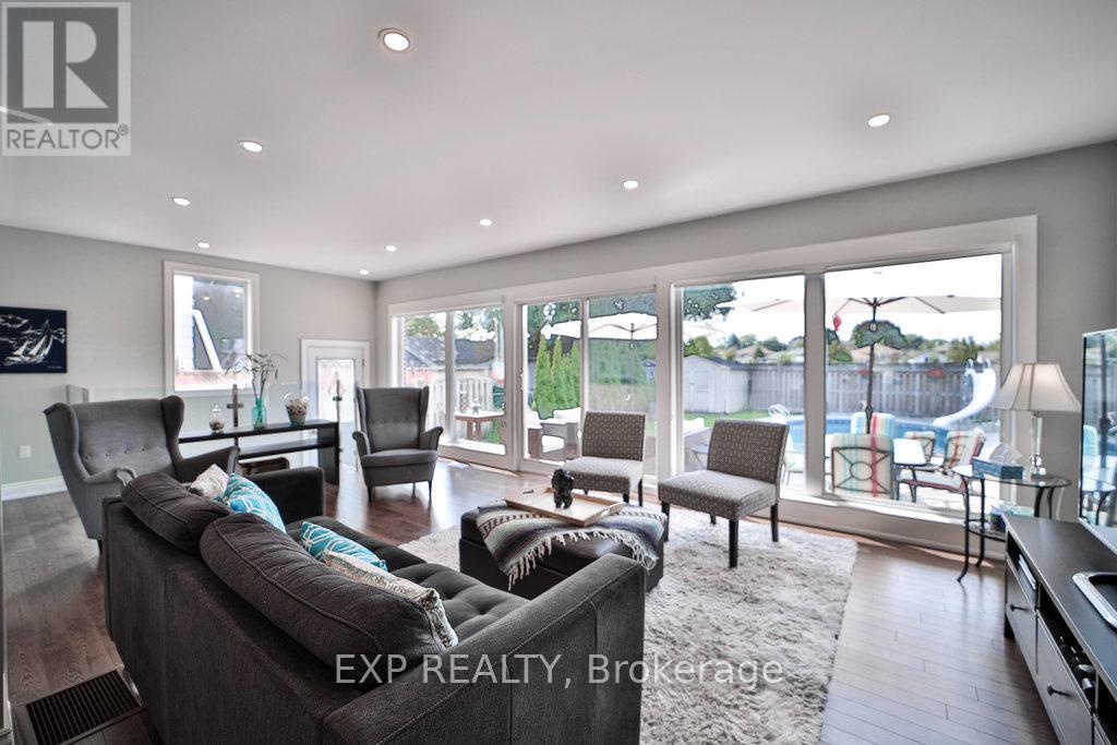 42 Tower Drive, Toronto (Wexford-Maryvale), Ontario  M1R 3N9 - Photo 14 - E12218701