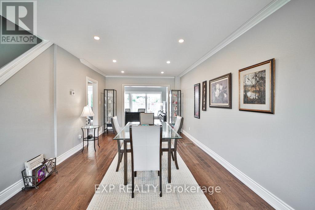 42 Tower Drive, Toronto (Wexford-Maryvale), Ontario  M1R 3N9 - Photo 2 - E12218701