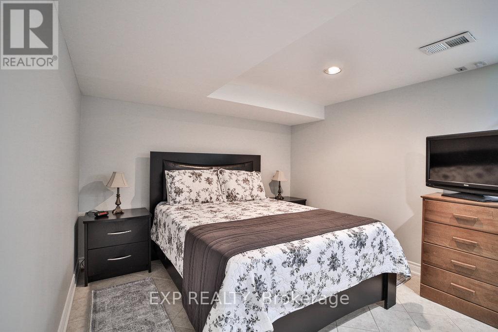 42 Tower Drive, Toronto (Wexford-Maryvale), Ontario  M1R 3N9 - Photo 38 - E12218701