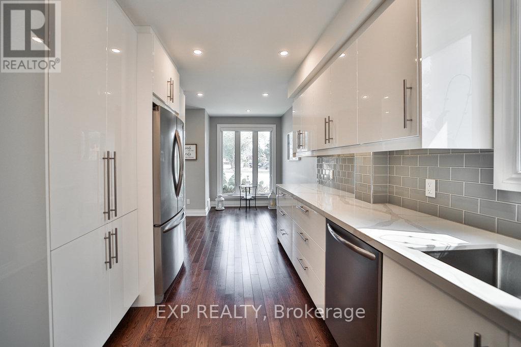 42 Tower Drive, Toronto (Wexford-Maryvale), Ontario  M1R 3N9 - Photo 6 - E12218701