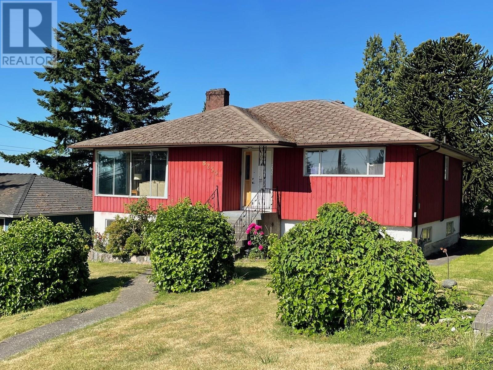 8255 Royal Oak Avenue, Burnaby, British Columbia  V5J 4L1 - Photo 1 - R3014483