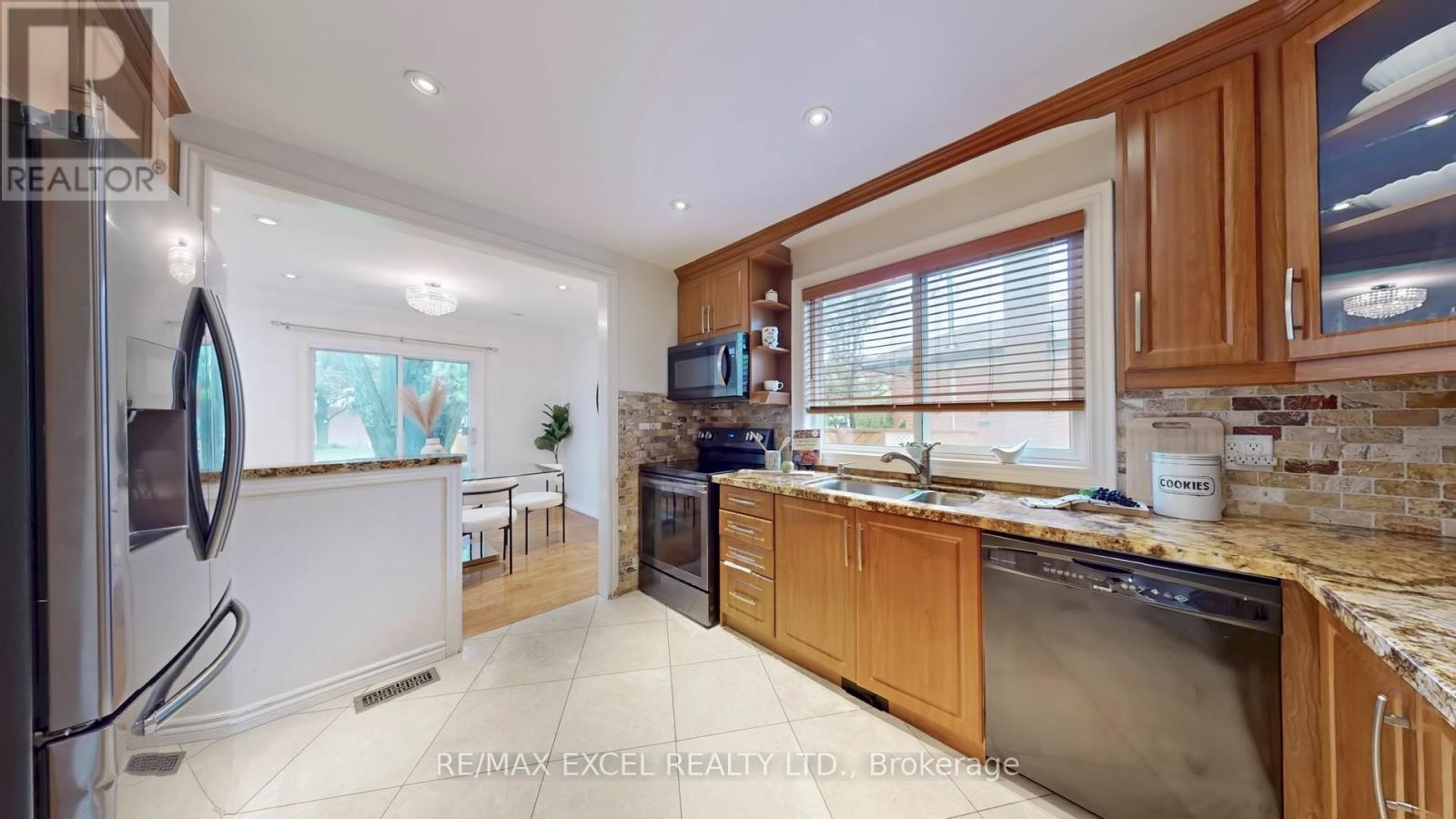 Main - 126 Libby Boulevard, Richmond Hill, Ontario  L4C 4V6 - Photo 14 - N12218743