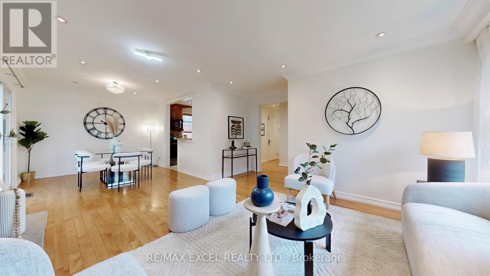 Main - 126 Libby Boulevard, Richmond Hill, Ontario  L4C 4V6 - Photo 4 - N12218743