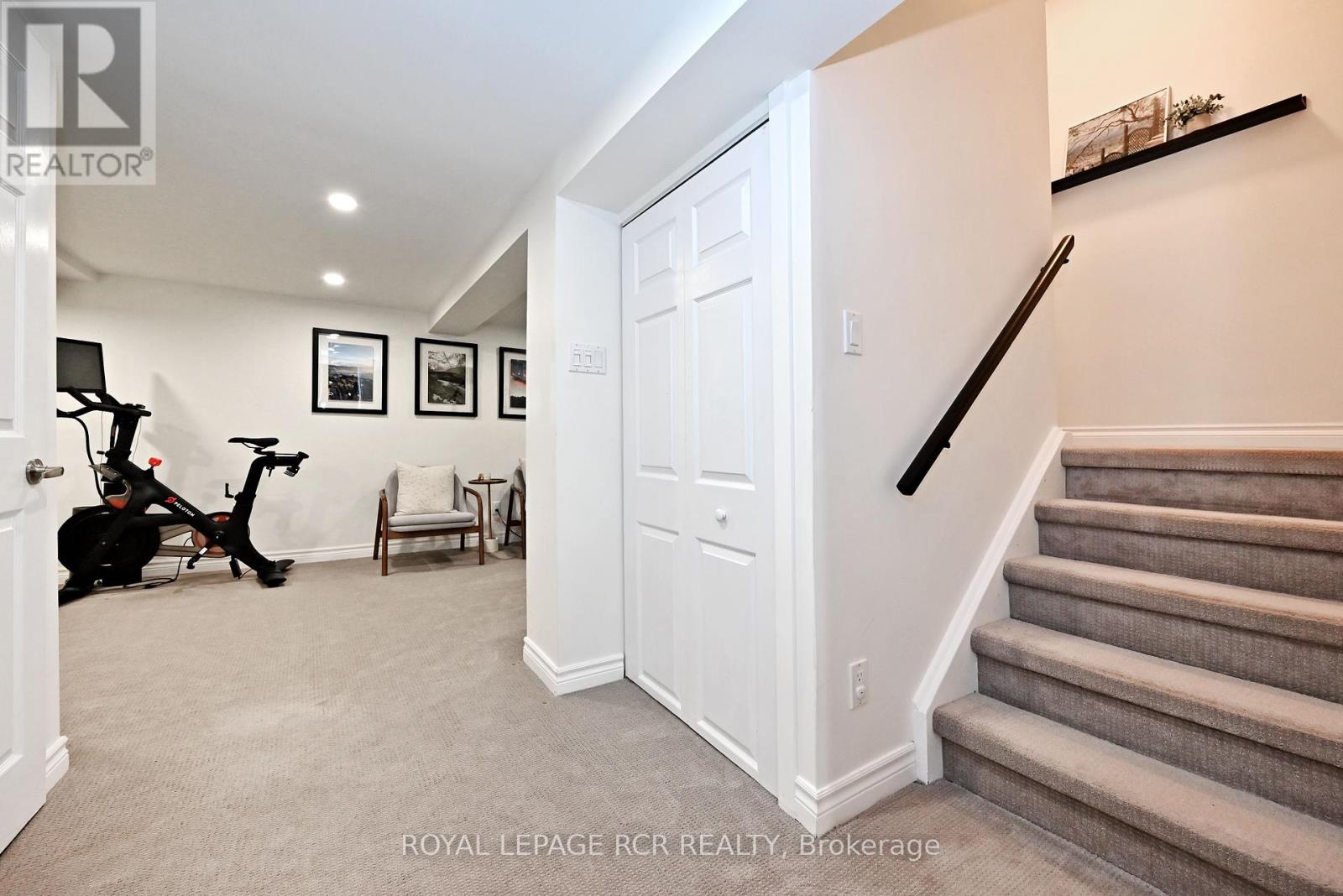 252 Patterson Street, Newmarket (Huron Heights-Leslie Valley), Ontario  L3Y 3L8 - Photo 33 - N12218999