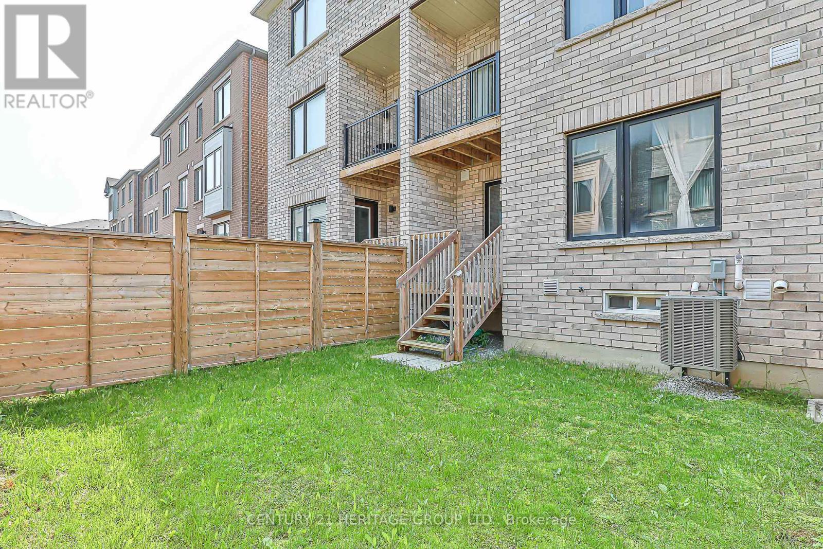 20 Vantage Loop, Newmarket (Woodland Hill), Ontario  L3X 0K6 - Photo 26 - N12219022