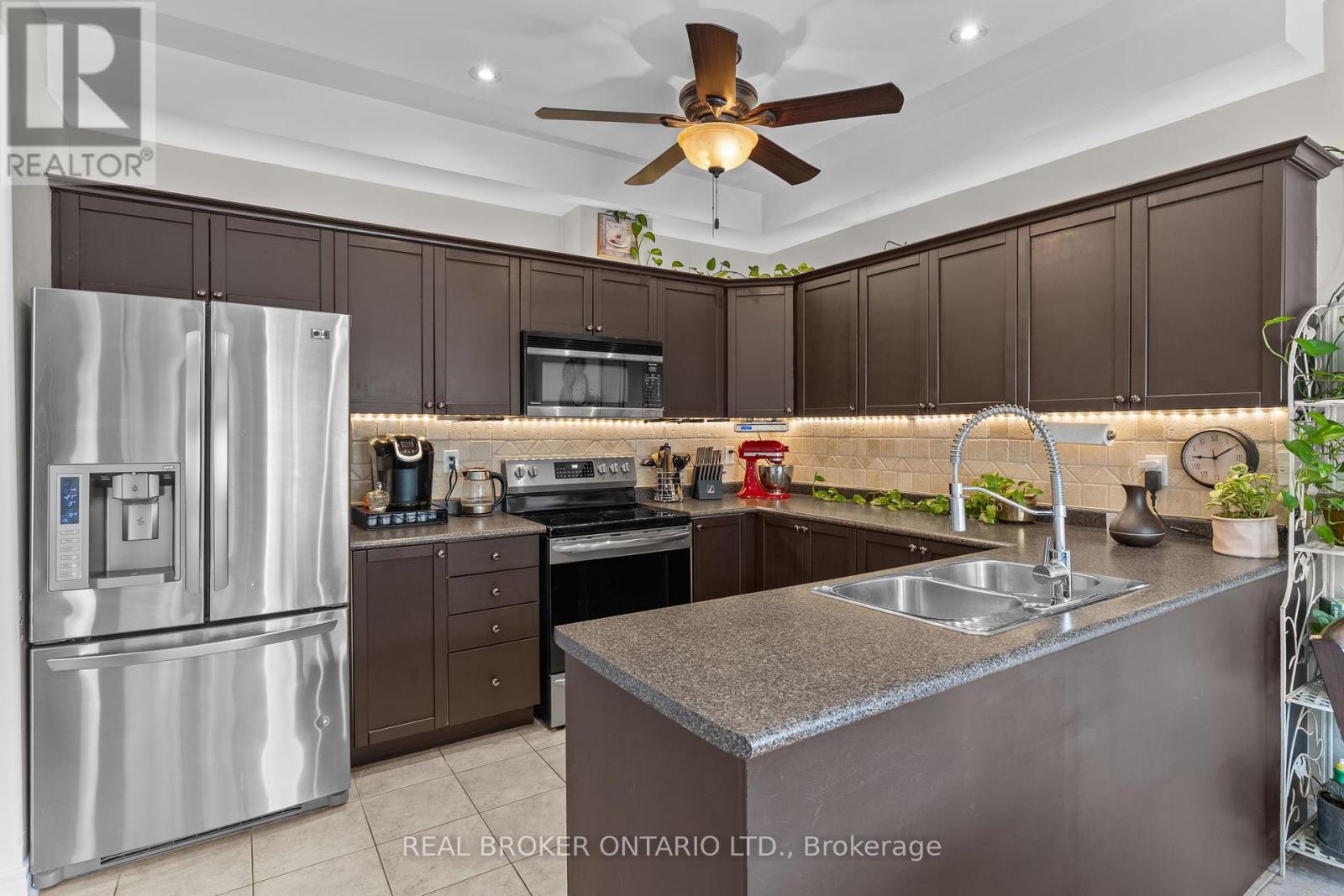 17 Cranberry Lane, Barrie (0 West), Ontario  L4N 0Z1 - Photo 8 - S12218631