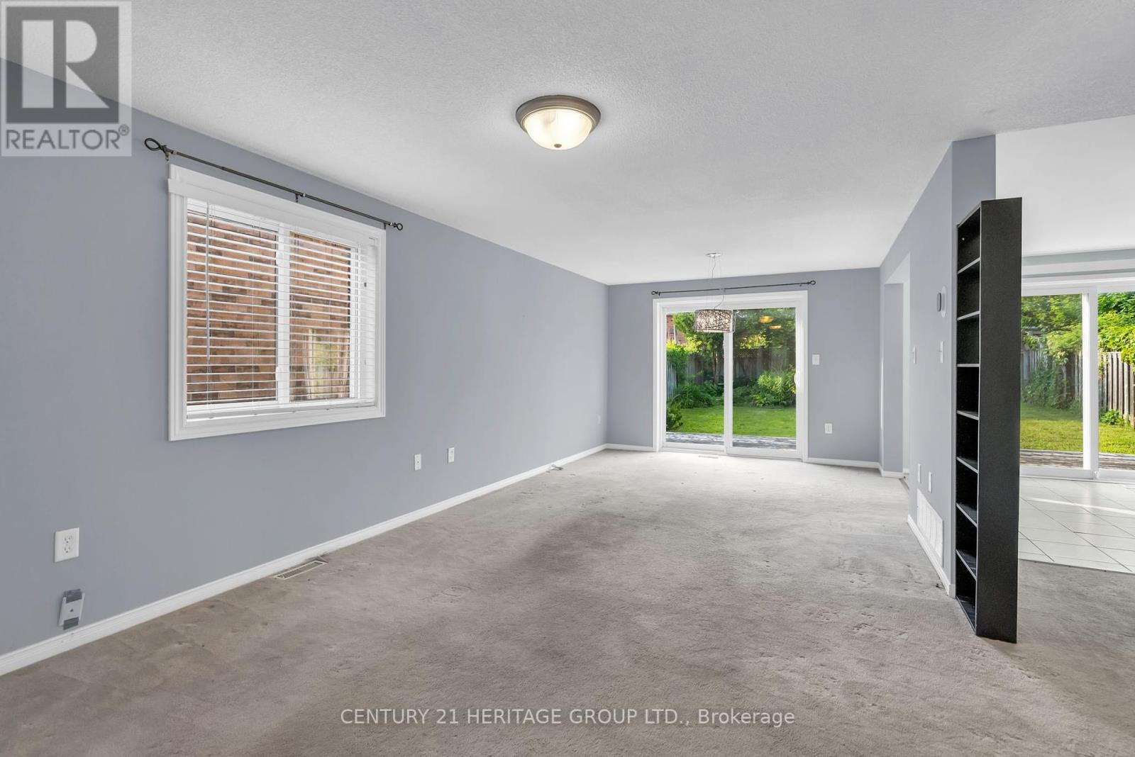 10 Clute Crescent, Barrie (Holly), Ontario  L4N 8S7 - Photo 8 - S12218689