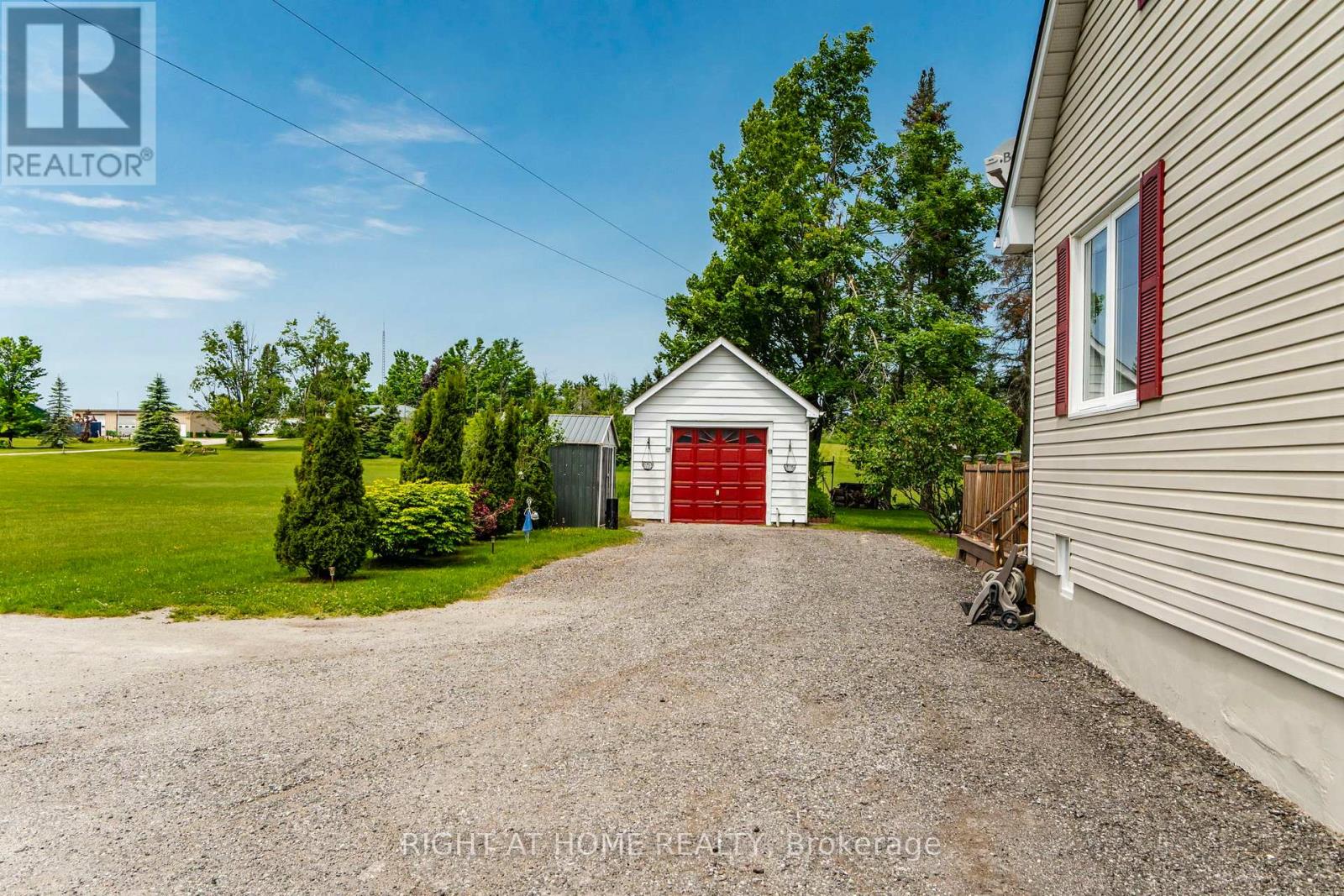 2290 Highway 11 South Highway, Oro-Medonte (Guthrie), Ontario  L0L 2L0 - Photo 42 - S12218712