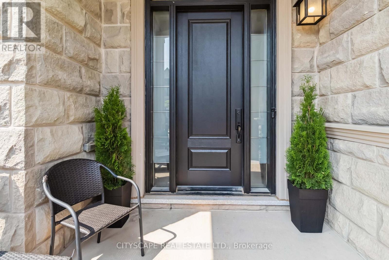 1268 Meadowside Path, Oakville, Ontario  L6M 5M9 - Photo 3 - W12218612