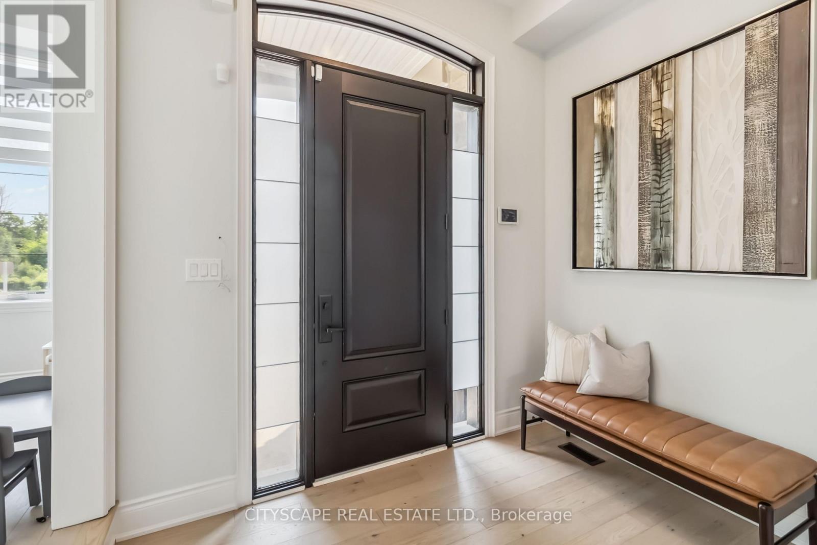 1268 Meadowside Path, Oakville, Ontario  L6M 5M9 - Photo 4 - W12218612