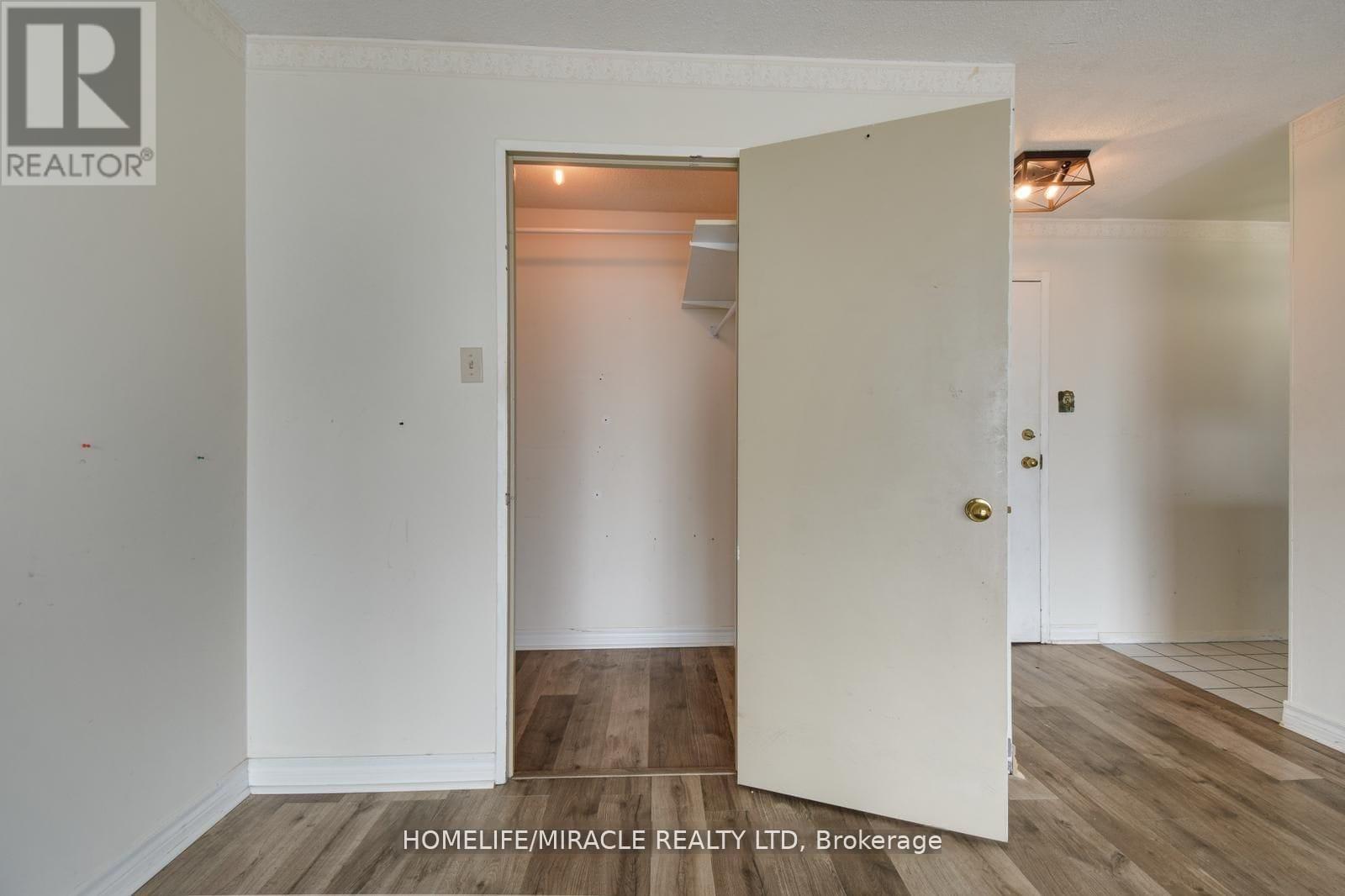 1909 - 4205 Shipp Drive, Mississauga, Ontario  L4Z 2Y8 - Photo 4 - W12218665