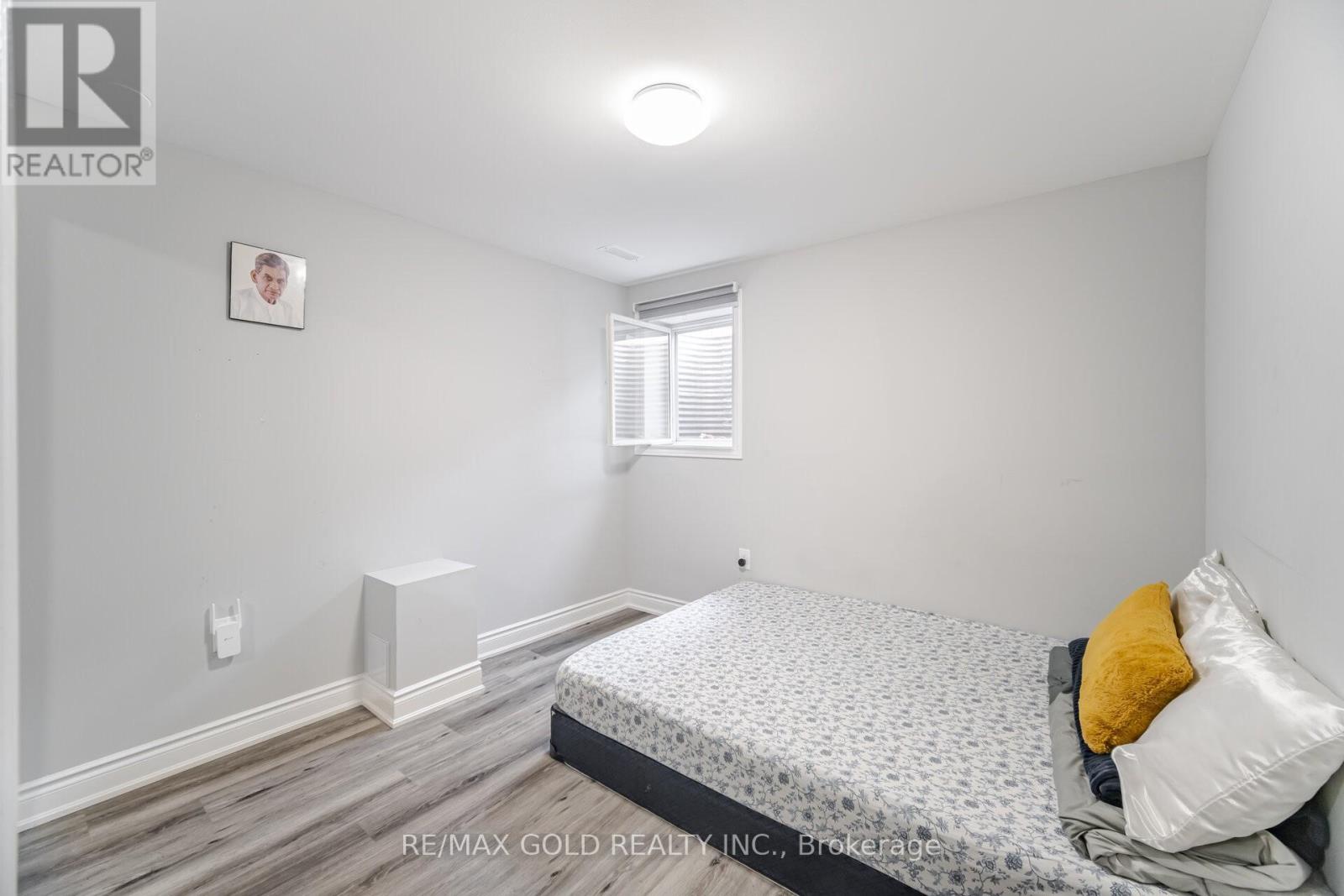 109 Cobriza Crescent, Brampton (Northwest Brampton), Ontario  L7A 5A6 - Photo 19 - W12218772