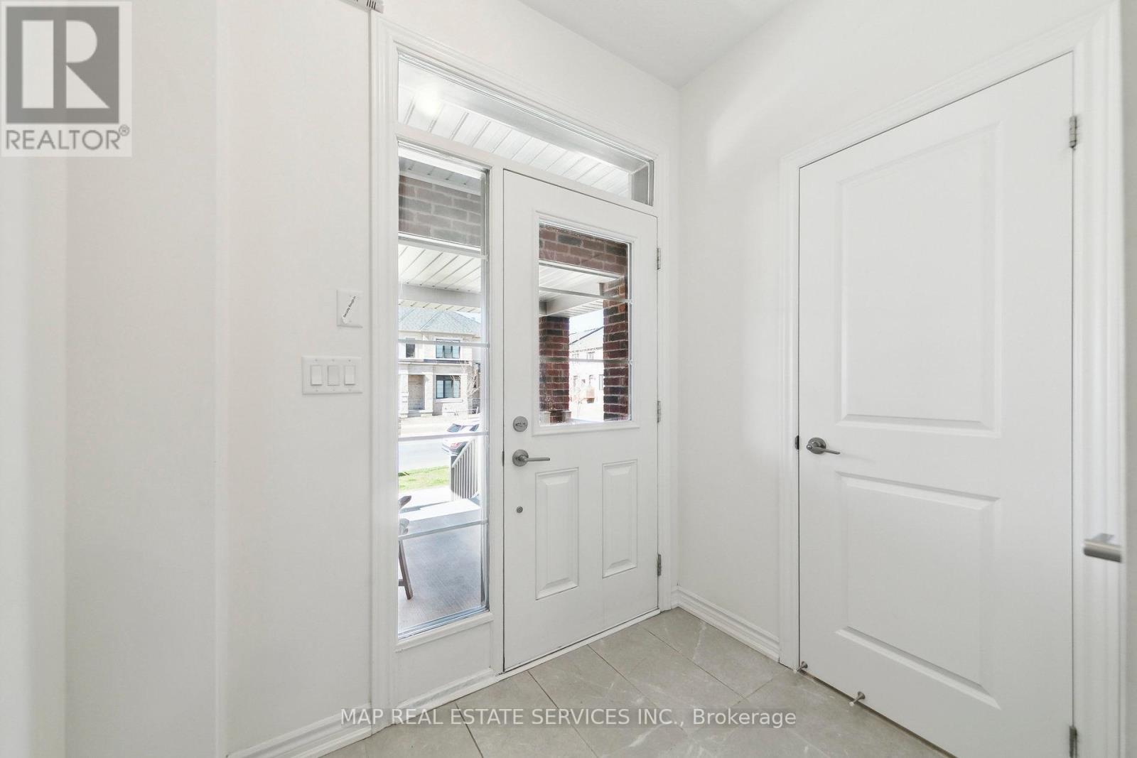 1515 Kovachik Boulevard, Milton (Mi Rural Milton), Ontario  L9E 1T4 - Photo 5 - W12218813