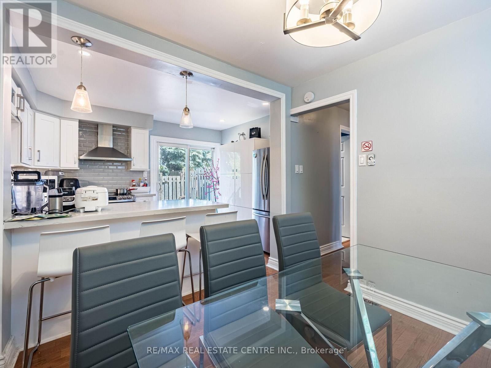 1 - 34 San Roberto Way, Toronto (Glenfield-Jane Heights), Ontario  M3L 2J5 - Photo 24 - W12218914