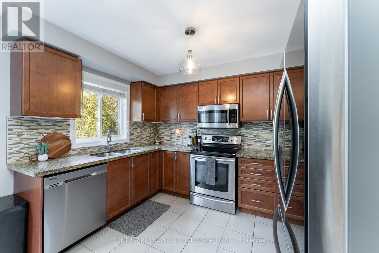 78 Buick Boulevard, Brampton, Ontario  L7A 3X7 - Photo 12 - W12218932