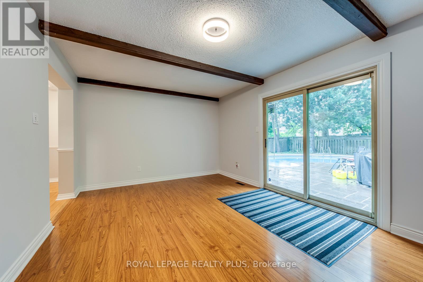 1628 Woodeden Drive, Mississauga, Ontario  L5H 3S5 - Photo 16 - W12218939