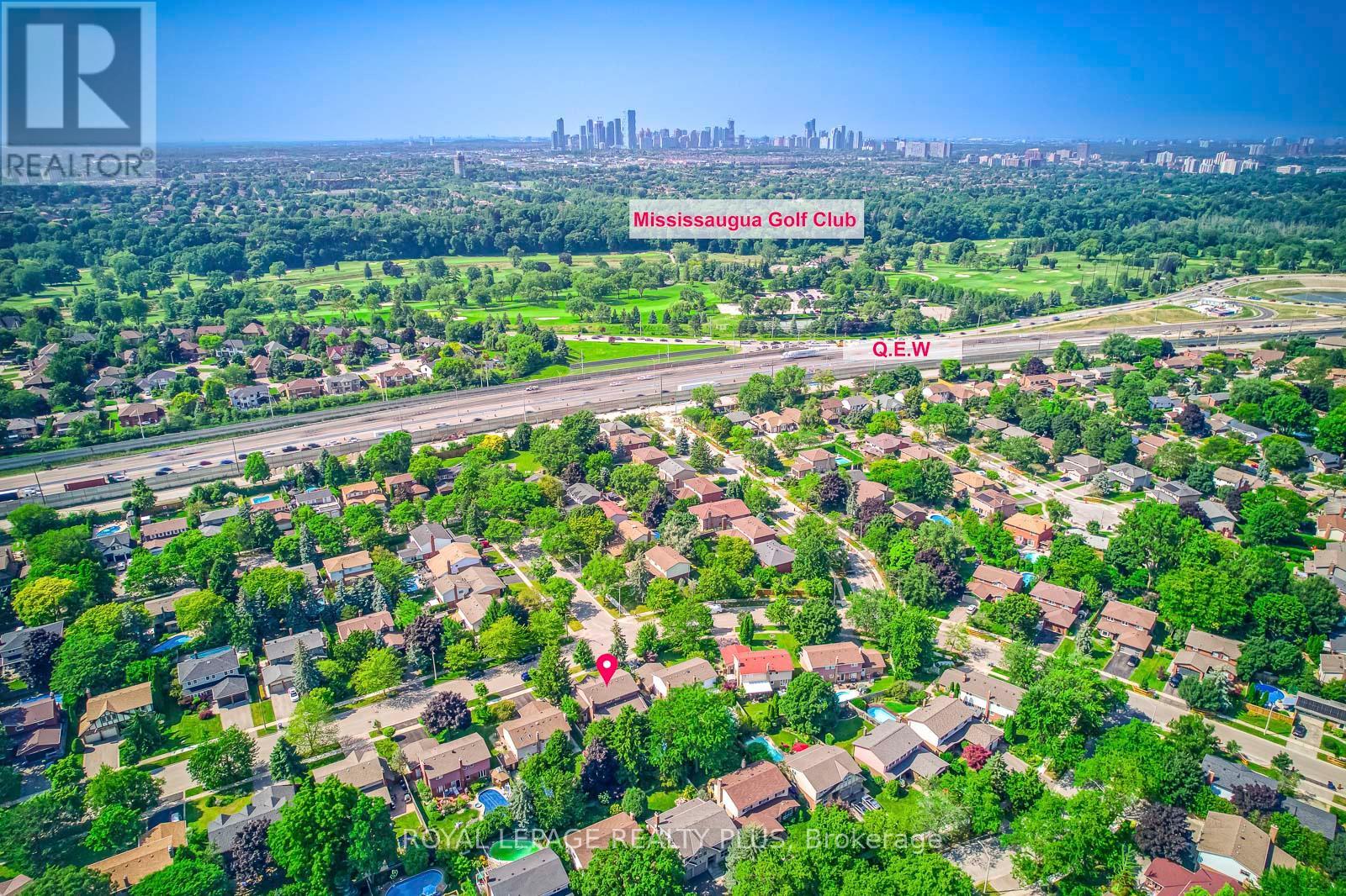 1628 Woodeden Drive, Mississauga, Ontario  L5H 3S5 - Photo 2 - W12218939