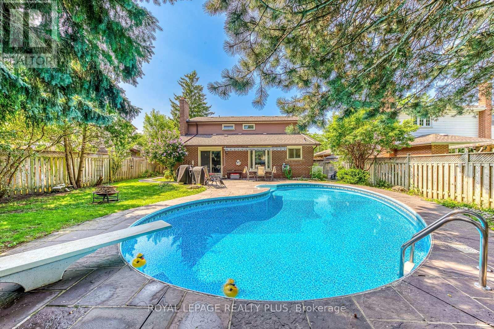 1628 Woodeden Drive, Mississauga, Ontario  L5H 3S5 - Photo 24 - W12218939