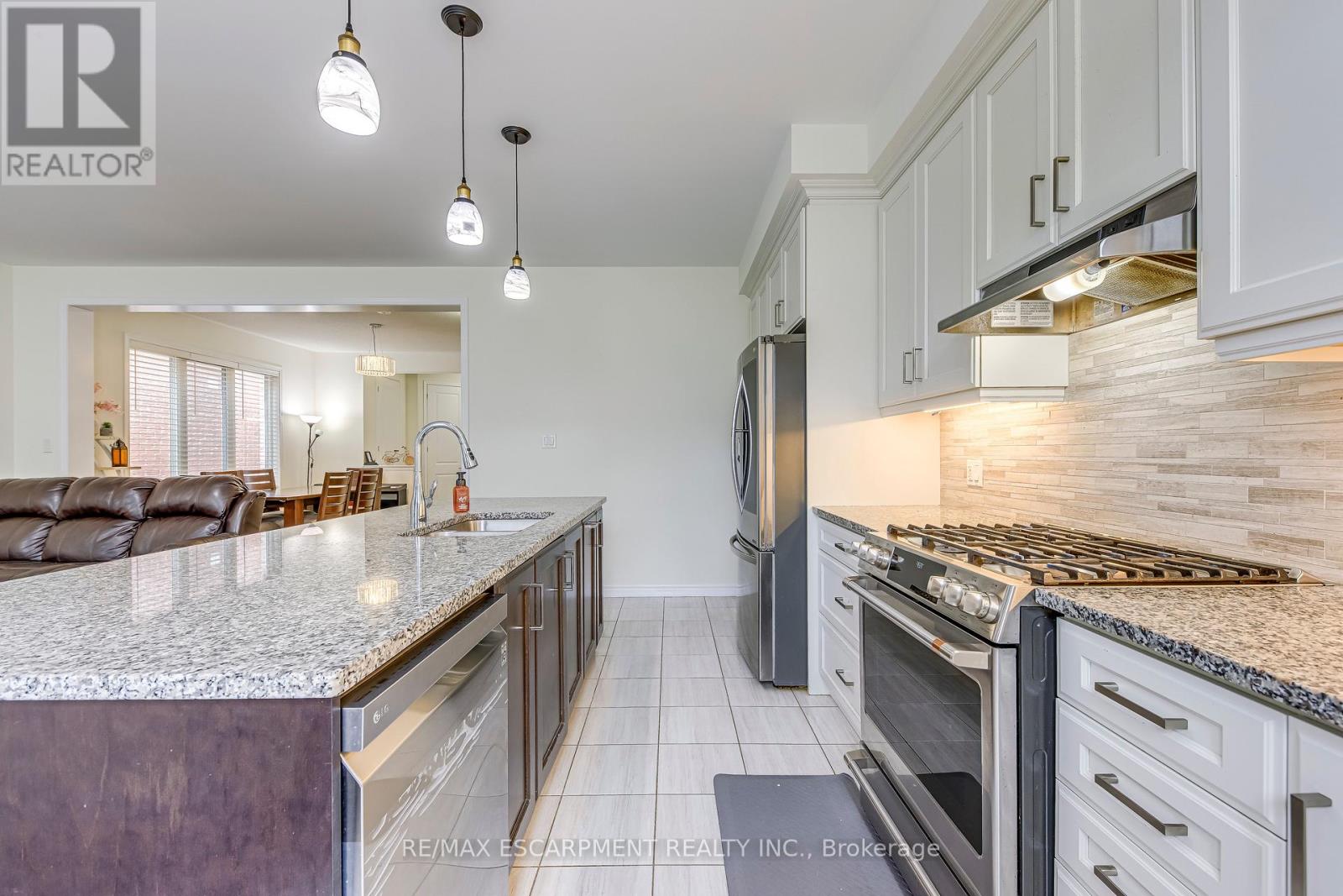 3475 Eternity Way, Oakville (Go Glenorchy), Ontario  L6H 7B5 - Photo 14 - W12218951
