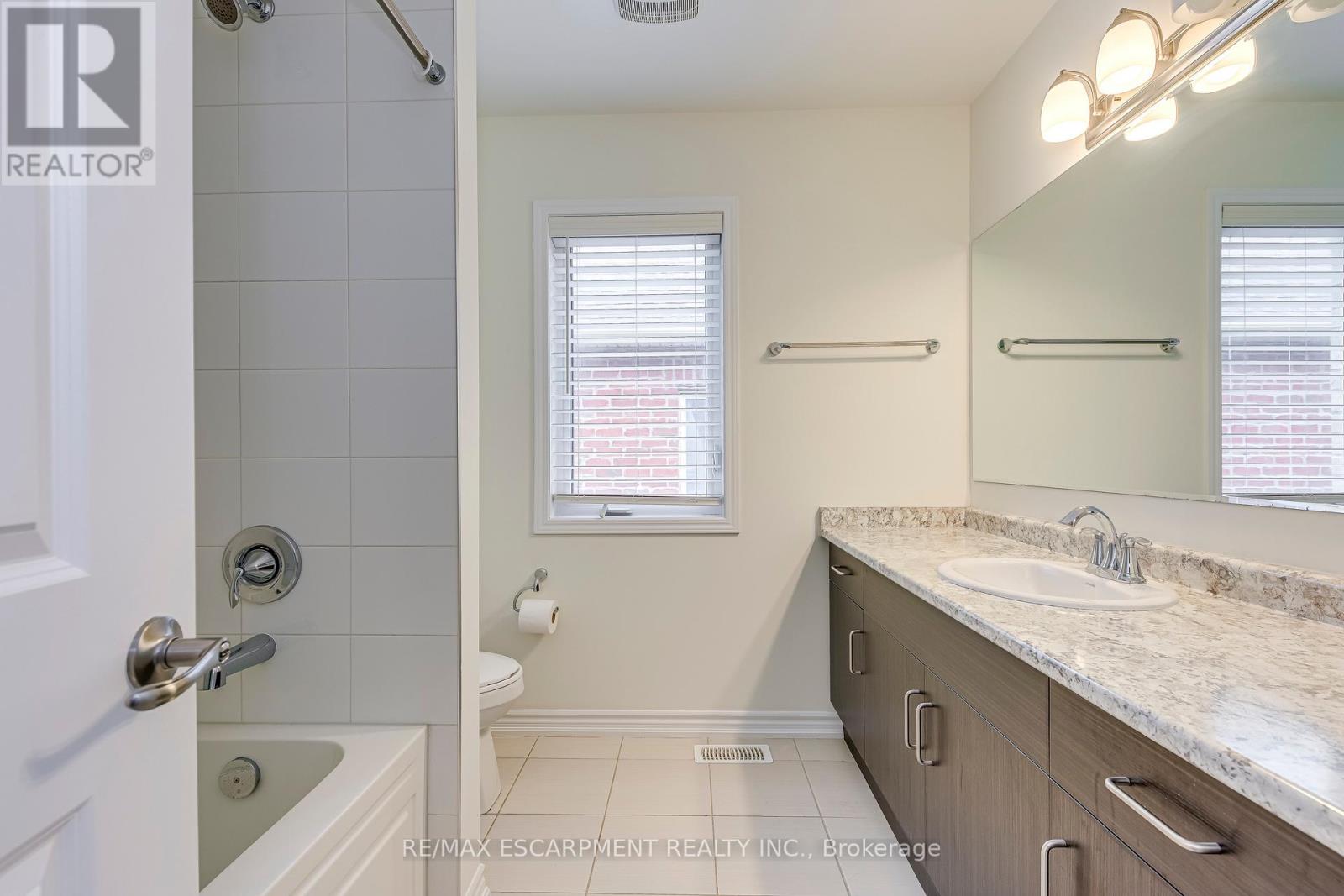 3475 Eternity Way, Oakville (Go Glenorchy), Ontario  L6H 7B5 - Photo 30 - W12218951