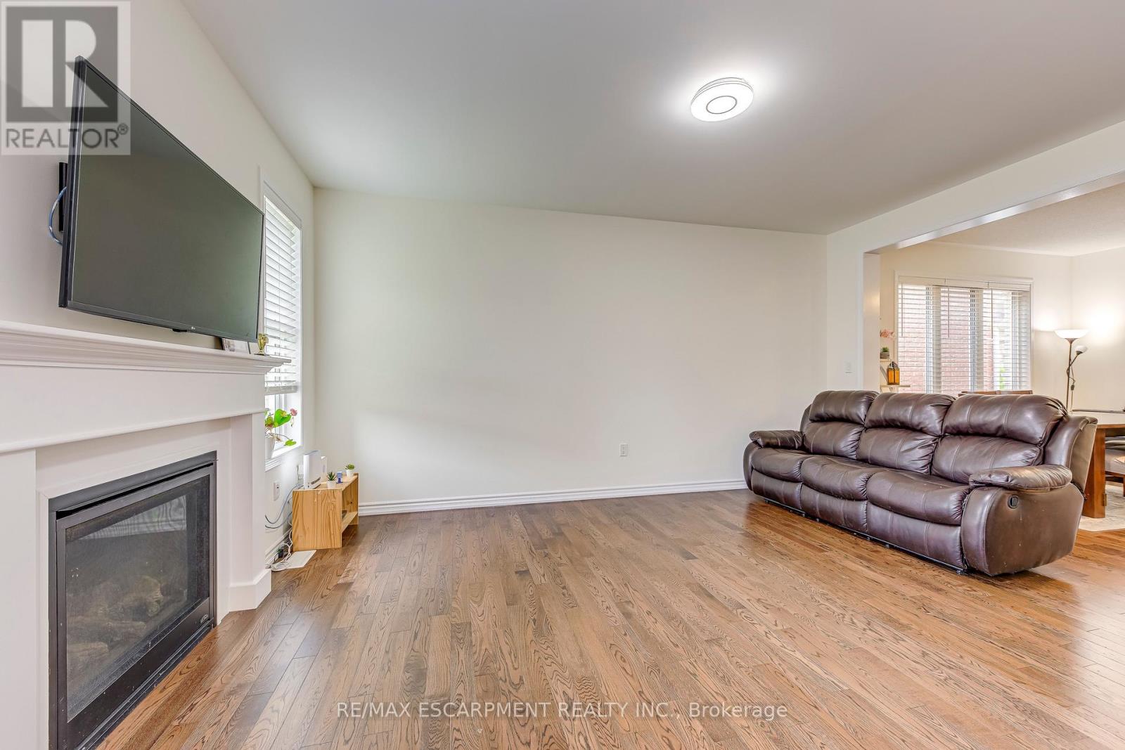 3475 Eternity Way, Oakville (Go Glenorchy), Ontario  L6H 7B5 - Photo 8 - W12218951