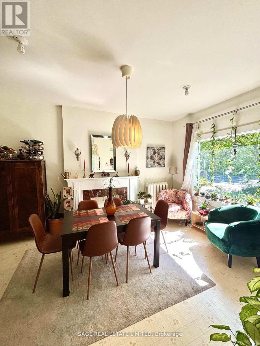 MAIN - 399 PARKSIDE DRIVE, Toronto, Ontario