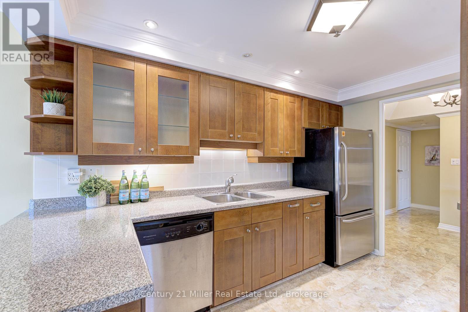 501 - 2180 Marine Drive, Oakville, Ontario  L6L 5V2 - Photo 16 - W12215430